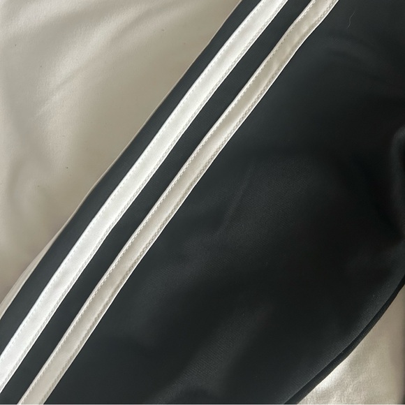 adidas women’s track jacket - Picture 6 of 7